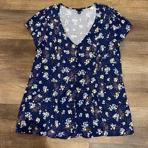 Torrid Flower Print Blouse Size 0